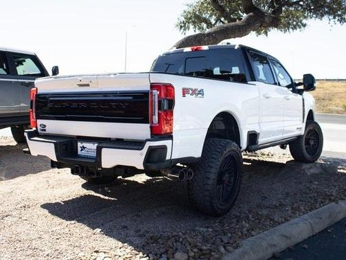 2025 Ford F-250 Platinum