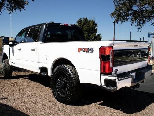 2025 Ford F-250 Platinum