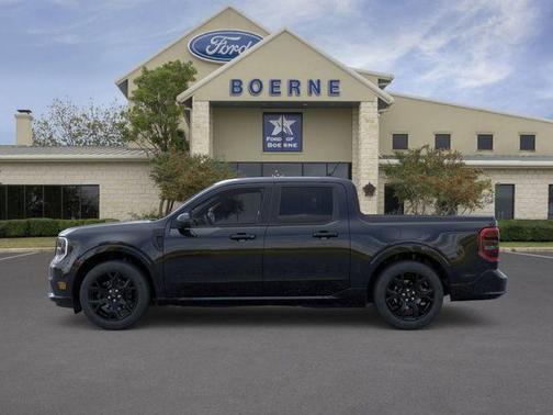 Black 2026 Ford Maverick Lobo Standard