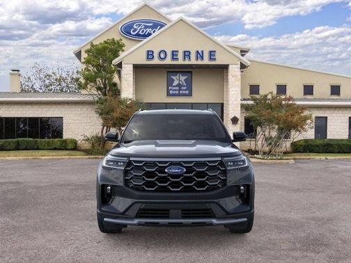 Agate Black Metallic 2026 Ford Explorer Platinum