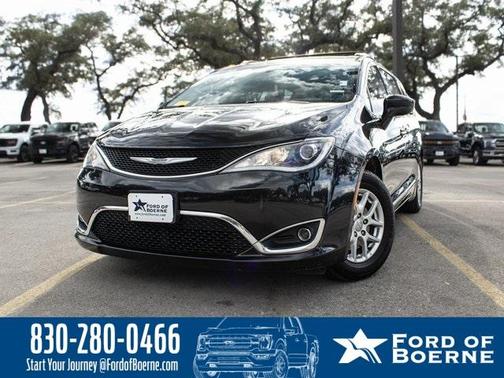 2020 Chrysler Pacifica Touring-L