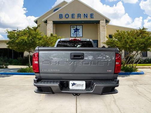 Satin Steel Metallic 2022 Chevrolet Colorado LT