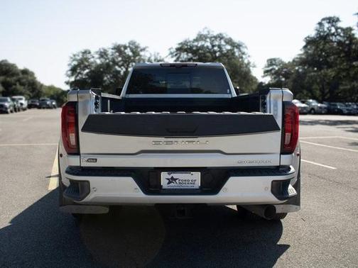 2023 GMC Sierra 3500 Denali
