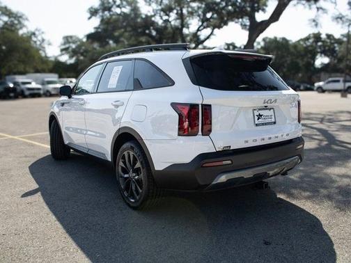 2022 Kia Sorento X-Line EX