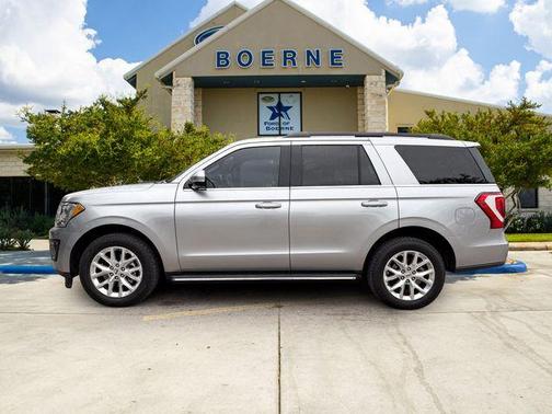 Iconic Silver Metallic 2021 Ford Expedition XLT