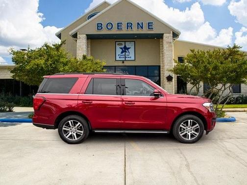 2022 Ford Expedition XLT