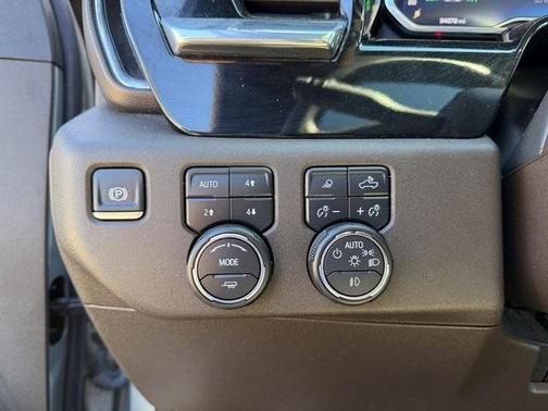 Sterling Gray Metallic 2025 Chevrolet Silverado 3500 LTZ