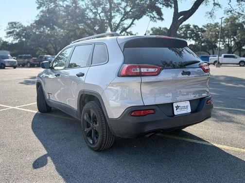 2017 Jeep Cherokee Sport
