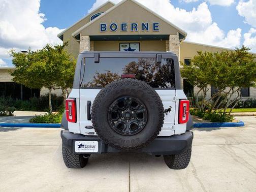 Oxford White 2023 Ford Bronco Wildtrak