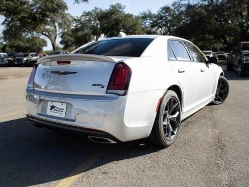 2023 Chrysler 300 S