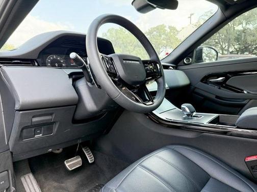 2024 Land Rover Range Rover Evoque Dynamic SE