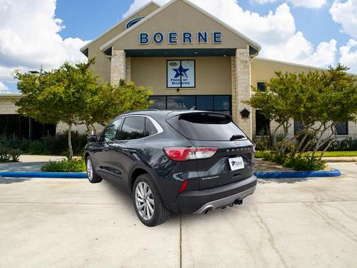 Blue Metallic 2022 Ford Escape Titanium Hybrid