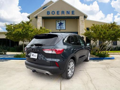 Blue Metallic 2022 Ford Escape Titanium Hybrid
