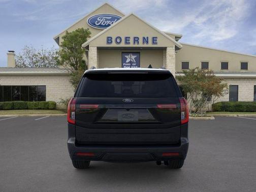 Agate Black Metallic 2026 Ford Expedition Platinum