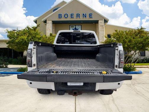White Platinum Clearcoat Metallic 2015 Ford F-250 Platinum