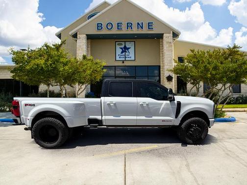 Star White 2026 Ford F-350 Platinum