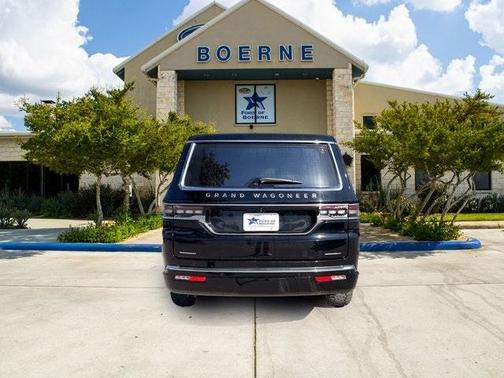 2022 Jeep Grand Wagoneer Series III