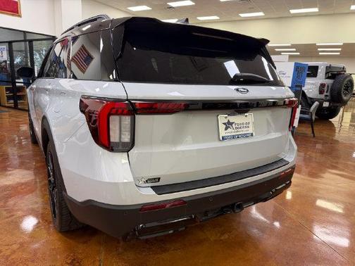 White 2026 Ford Explorer ST-Line