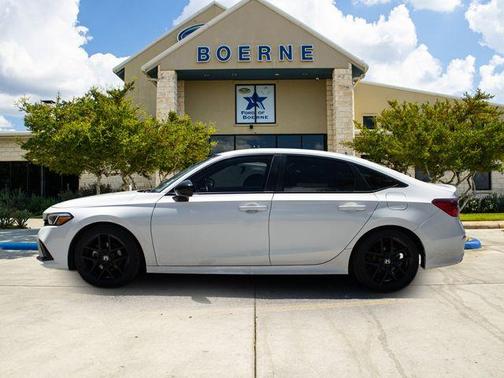 White 2024 Honda Civic Sport
