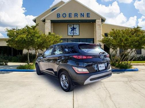 2022 Hyundai KONA SE