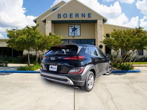 2022 Hyundai KONA SE