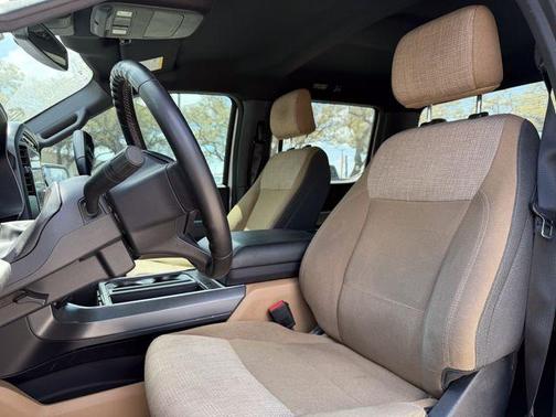 Oxford White 2023 Ford F-150 XLT