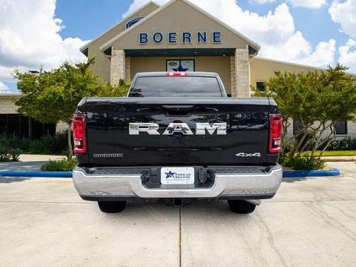 Diamond Black 2026 RAM 2500 Big Horn