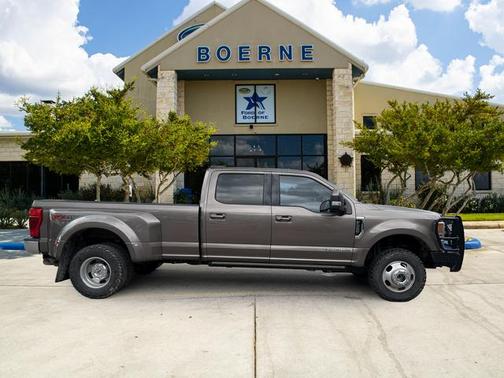 Stone Gray Metallic 2022 Ford F-350 Lariat Super Duty