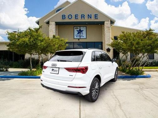 2024 Audi Q3 40 Premium