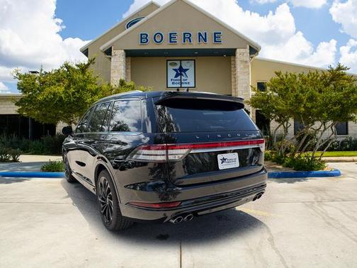Black Metallic 2022 Lincoln Aviator Reserve AWD