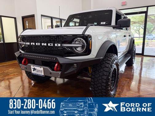 White 2026 Ford Bronco Outer Banks