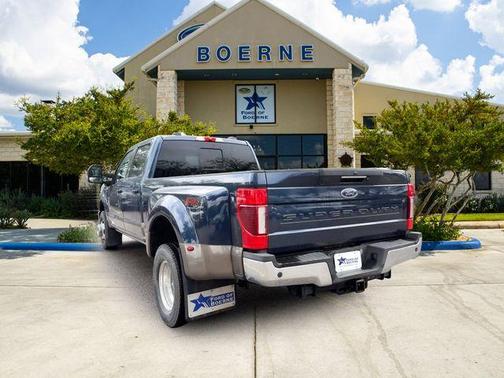 Blue Jeans Metallic 2020 Ford F-350 Lariat Super Duty