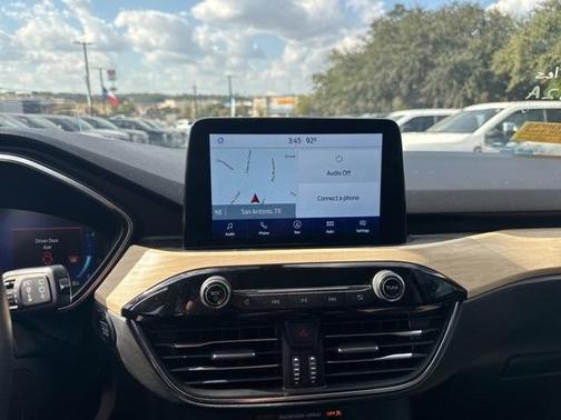 2021 Ford Escape Titanium