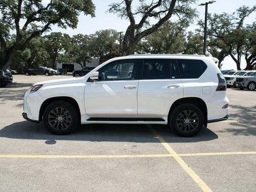 2023 Lexus GX 460 Base