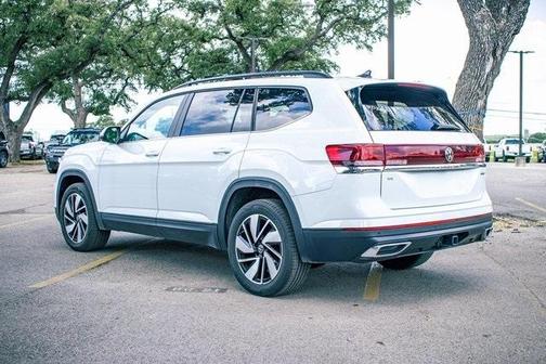 2024 Volkswagen Atlas 2.0T SE