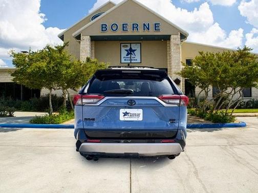 2025 Toyota RAV4 Hybrid XSE