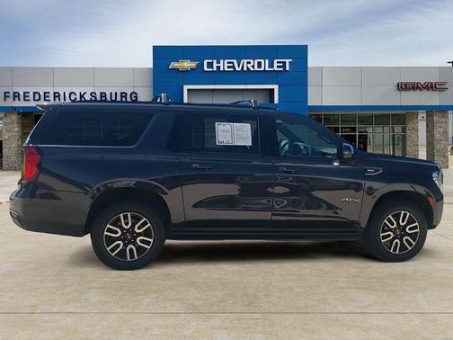 Titanium Rush Metallic 2023 GMC Yukon XL AT4