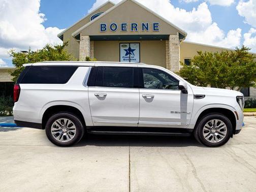 Summit White 2025 GMC Yukon XL Denali