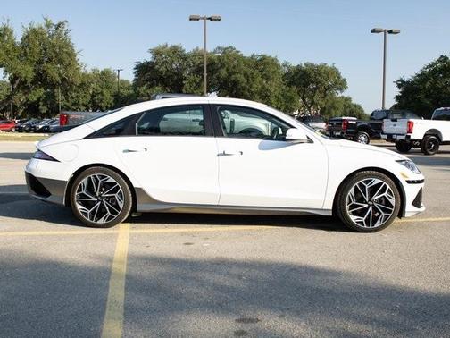 2023 Hyundai IONIQ 6 SEL