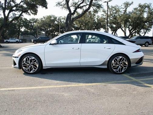2023 Hyundai IONIQ 6 SEL