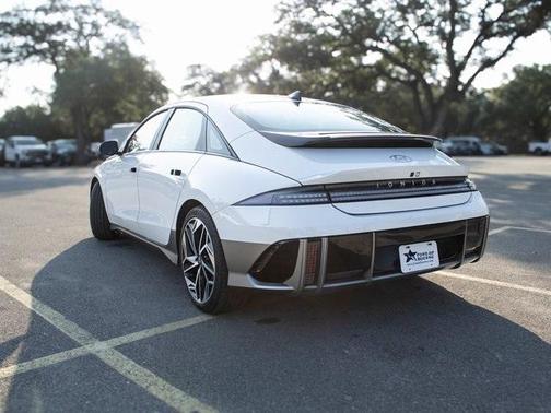 2023 Hyundai IONIQ 6 SEL