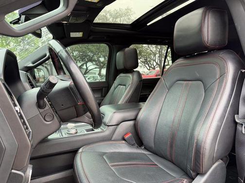 White Platinum 2019 Ford Expedition Limited