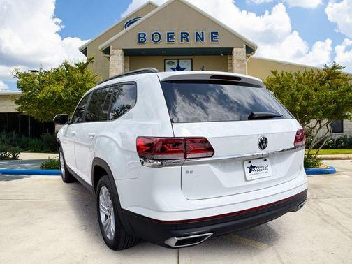 Pure White 2023 Volkswagen Atlas 2.0T SE w/Technology