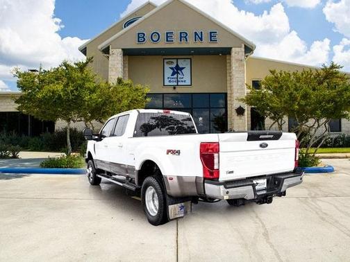 2022 Ford F-350 Lariat Super Duty