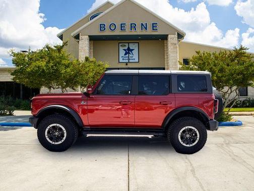 Chili Pepper Red 2022 Ford Bronco Outer Banks