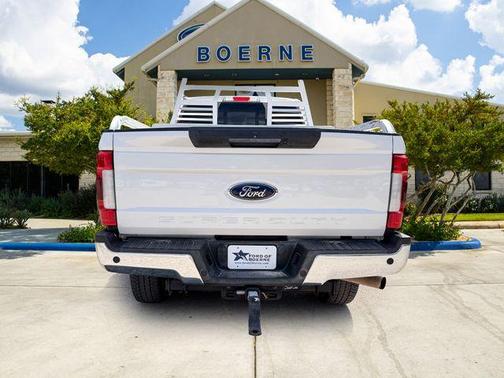 White Platinum Clearcoat Metallic 2019 Ford F-250 Lariat