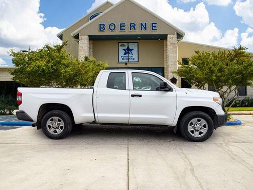 Super White 2015 Toyota Tundra SR