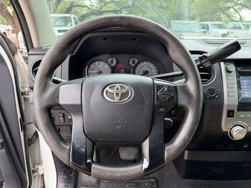 Super White 2015 Toyota Tundra SR