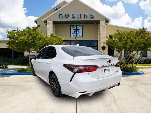 Ice 2024 Toyota Camry SE