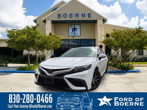 Ice 2024 Toyota Camry SE